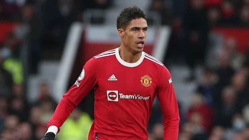 bek tengah terbaik di dunia Raphaël Varane