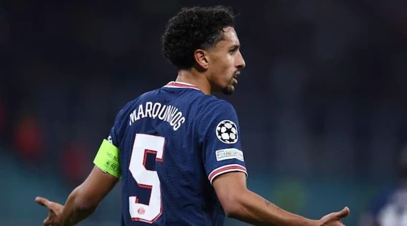 bek tengah terbaik di dunia Marquinhos