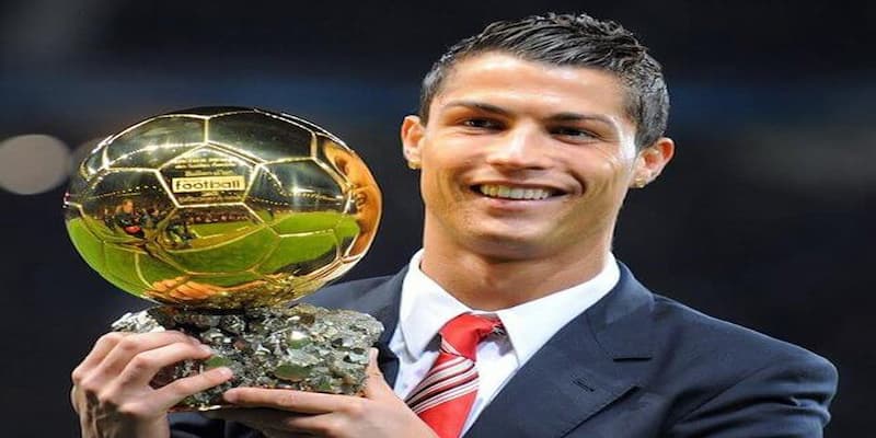 Pemain legendaris Ronaldo memiliki berapa banyak Ballon d'Or?