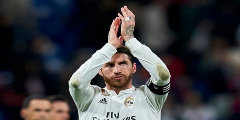 Bek Tengah Sergio Ramos