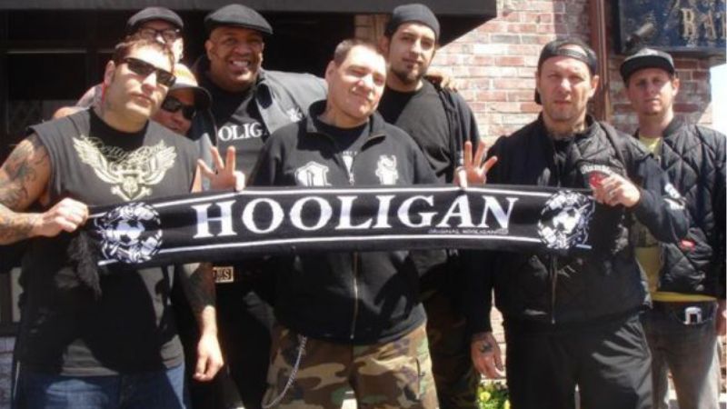 Dampak negatif dari perilaku Hooligan