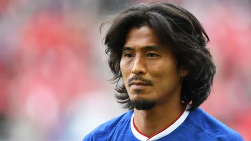 Bek tengah - Yuji Nakazawa