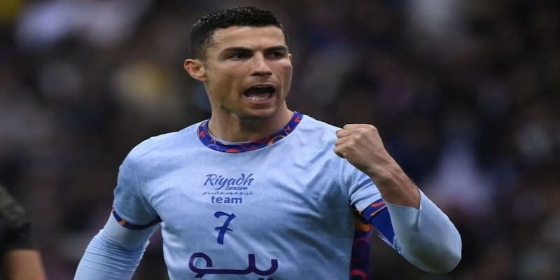 Cristiano Ronaldo (Al-Nassr) – Raja Gaji dari Timur Tengah