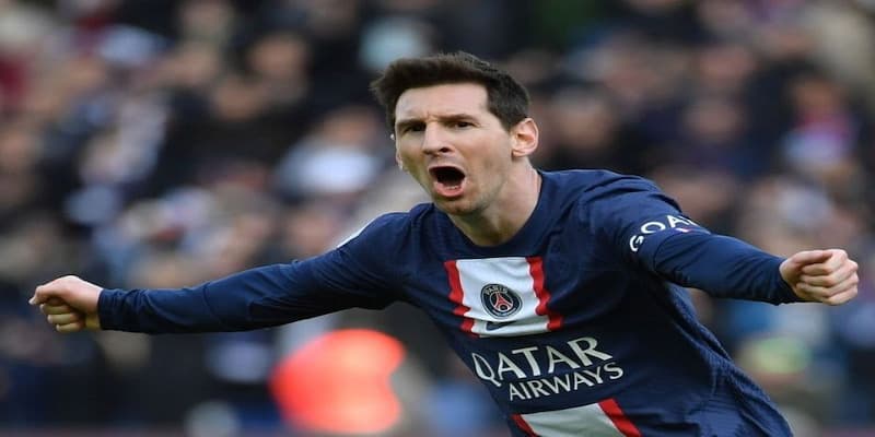Lionel Messi (Inter Miami/Eks-PSG) – Sang Maestro Abadi