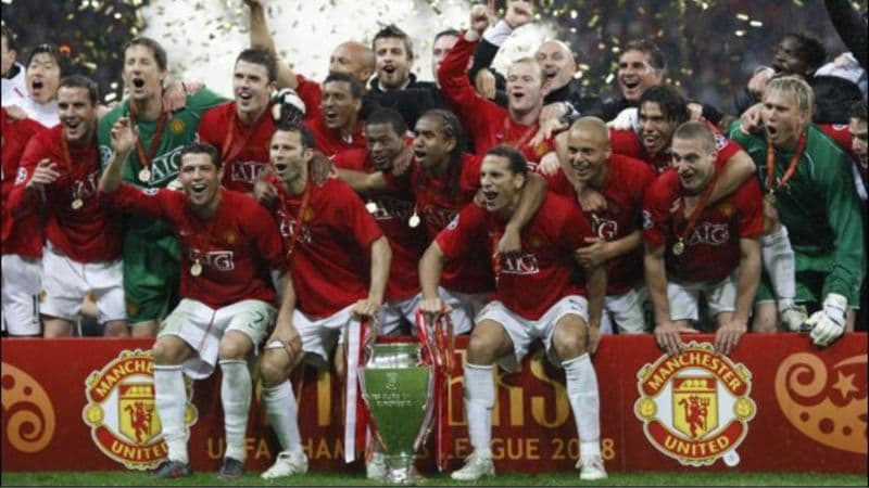 Manchester United: Mentalitas Setan Merah dan 3 Gelar