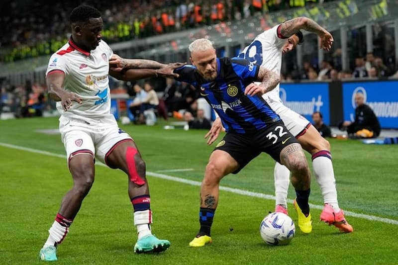 STATISTIK PERFORMA DAN RIWAYAT PERTEMUAN