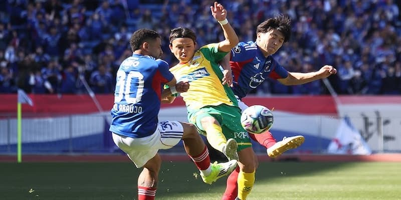Analisis Peluang & Prediksi Skor JEF United Chiba vs Yokohama F. Marinos