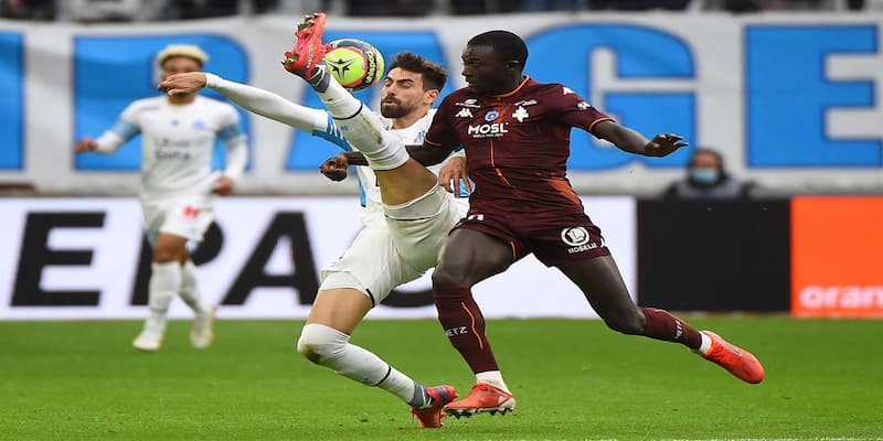 Perspektif Taktis dan Head to Head (H2H)