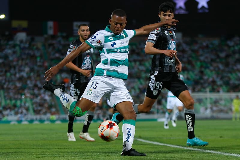 Performa Santos Laguna vs Monterrey