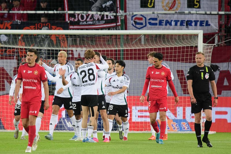Analisis odds dan prediksi Legia Warszawa vs Widzew Lodz
