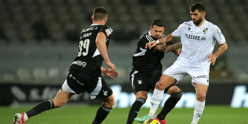 Prediksi Skor Gol (Over/Under)
